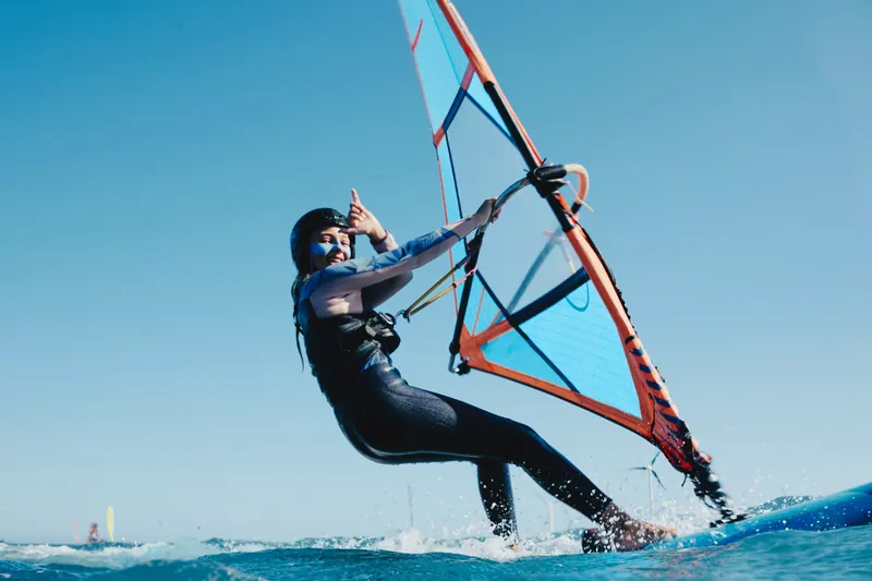 Sail with the pros — Special wave