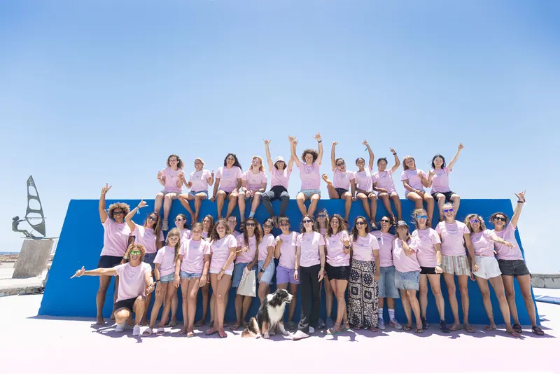 Sail with the pros — Special wave