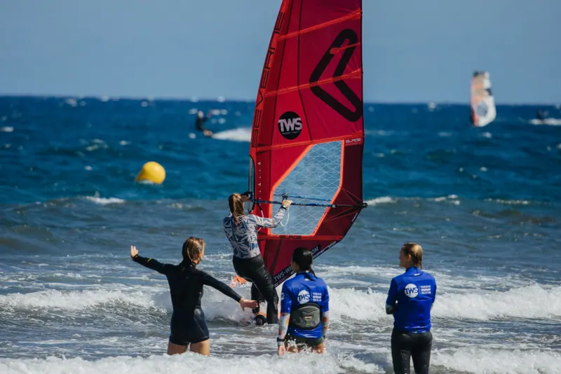 Next step in the wave — Tenerife, El Médano — photo by Rafa Soulart / the7pixels